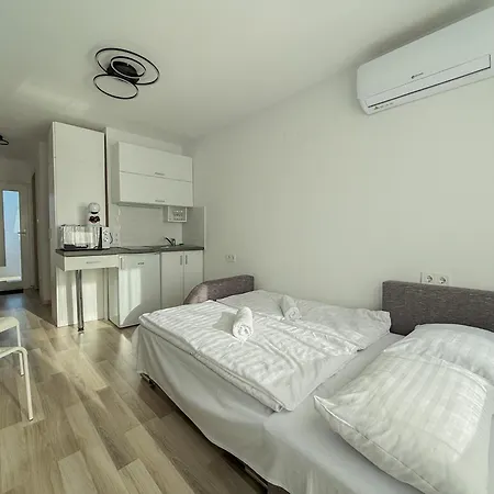 Daire Golden Coast Siofok