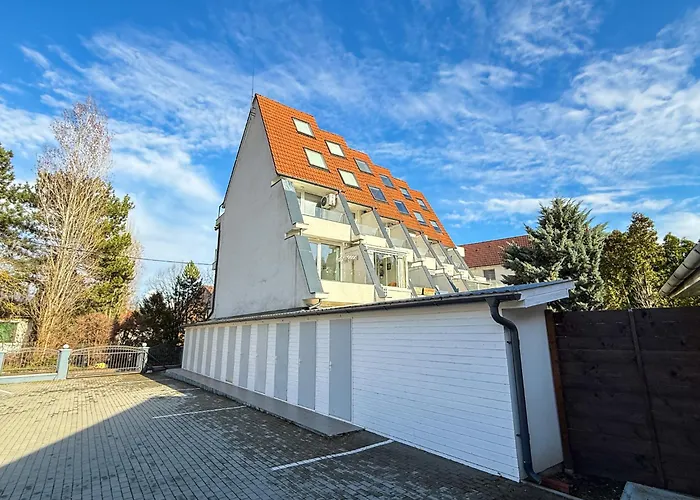 Golden Coast * Siofok